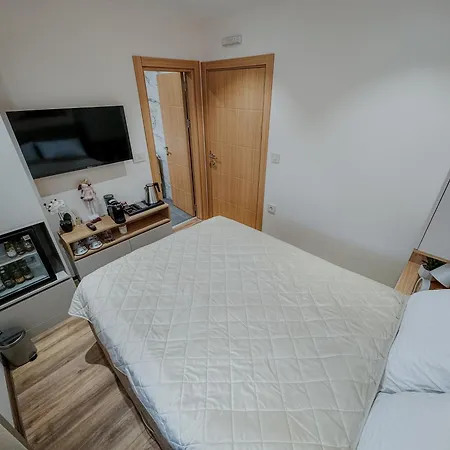 Apart Otel Iskra House - Sobe I Vlasotince