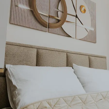 Iskra House - Sobe I Apart Otel Vlasotince