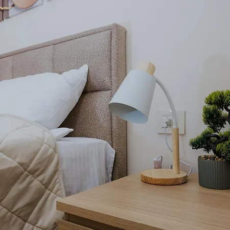 Iskra House - Sobe I Apart Otel Vlasotince