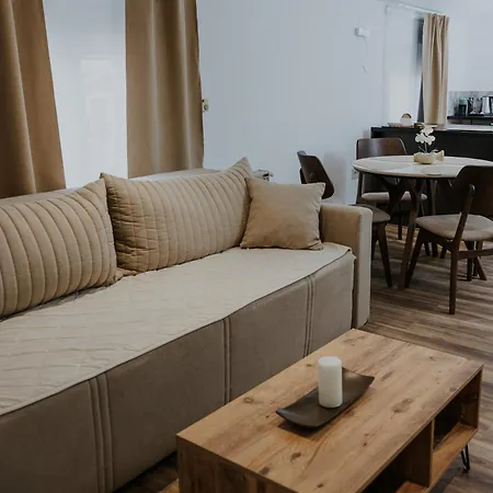Iskra House - Sobe I Apart Otel *