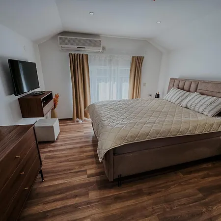 Iskra House - Sobe I Vlasotince