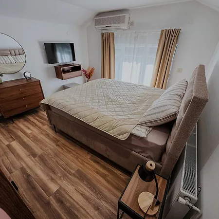 Iskra House - Sobe I * Vlasotince