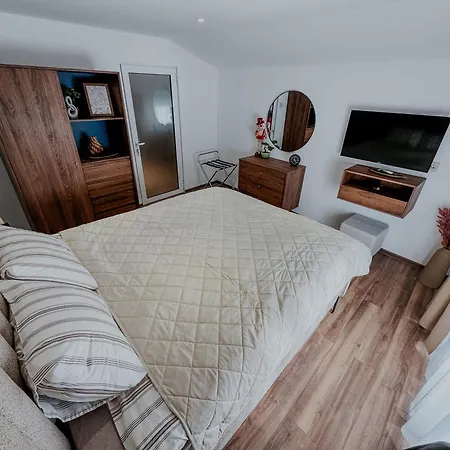 Iskra House - Sobe I Vlasotince