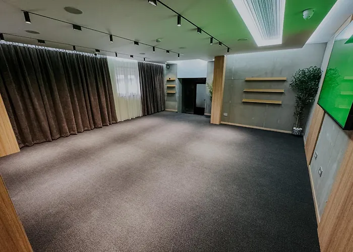 Iskra House - Sobe I Hotel apartamentowy Vlasotince