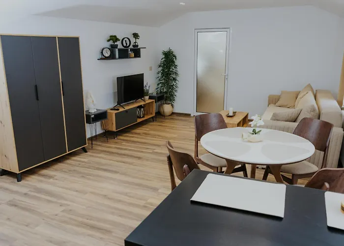 Iskra House - Sobe I Vlasotince