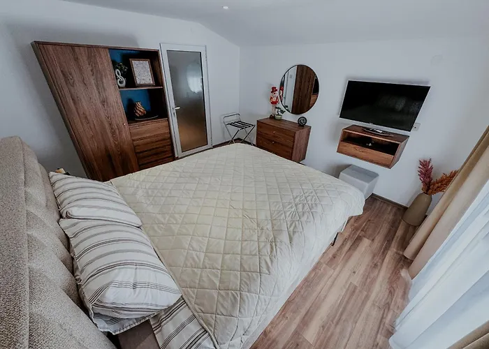 Iskra House - Sobe I Vlasotince