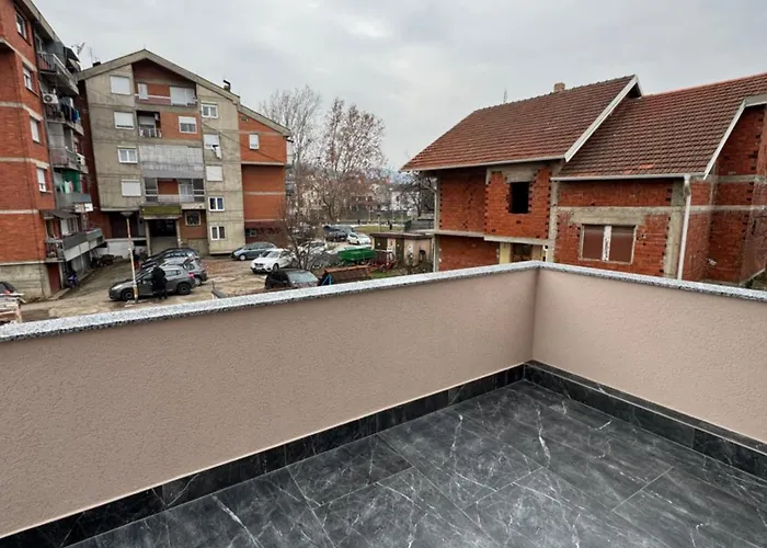 Iskra House - Sobe I Hotel apartamentowy