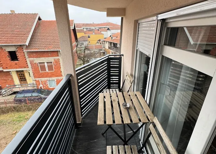 Iskra House - Sobe I Hotel apartamentowy Vlasotince